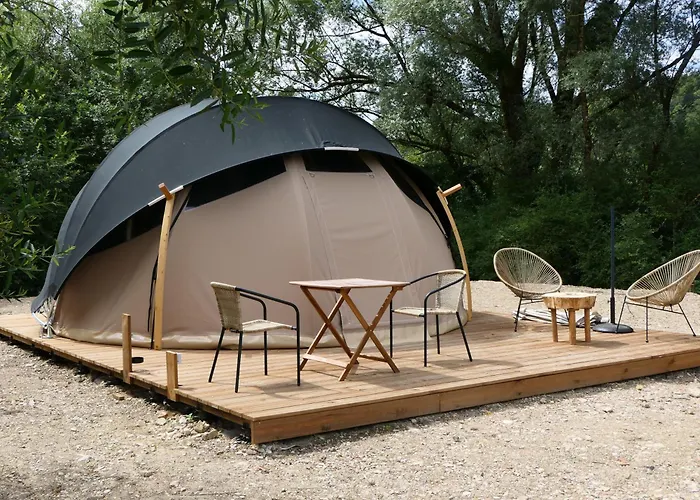 Les Cabanes Flottantes