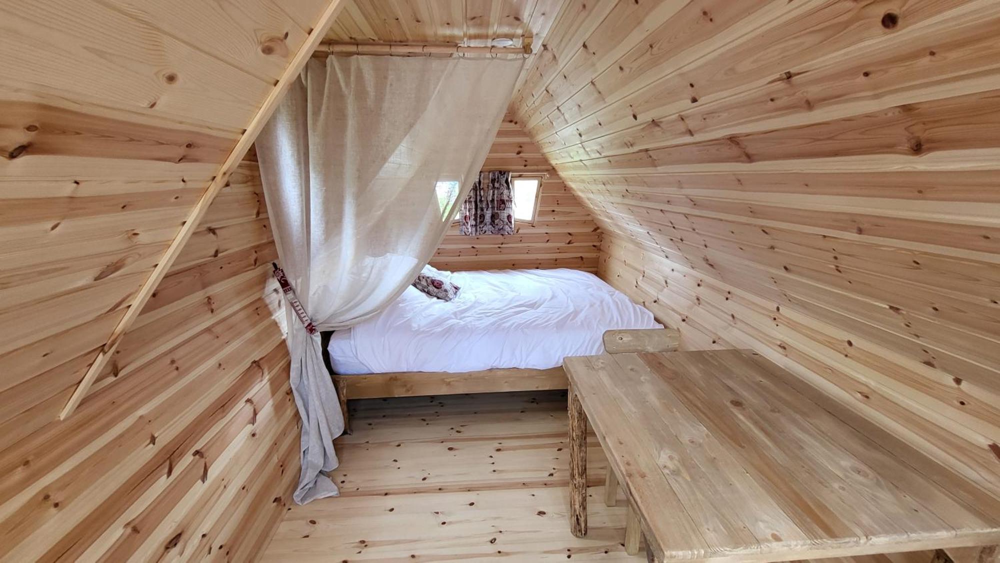 Les Flottantes Chalet