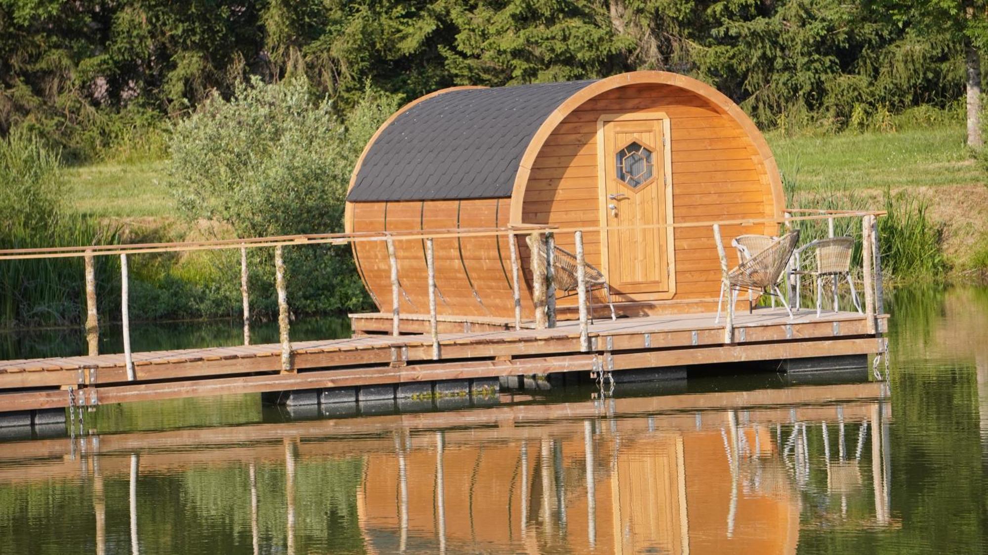 Les Flottantes Chalet Givrauval